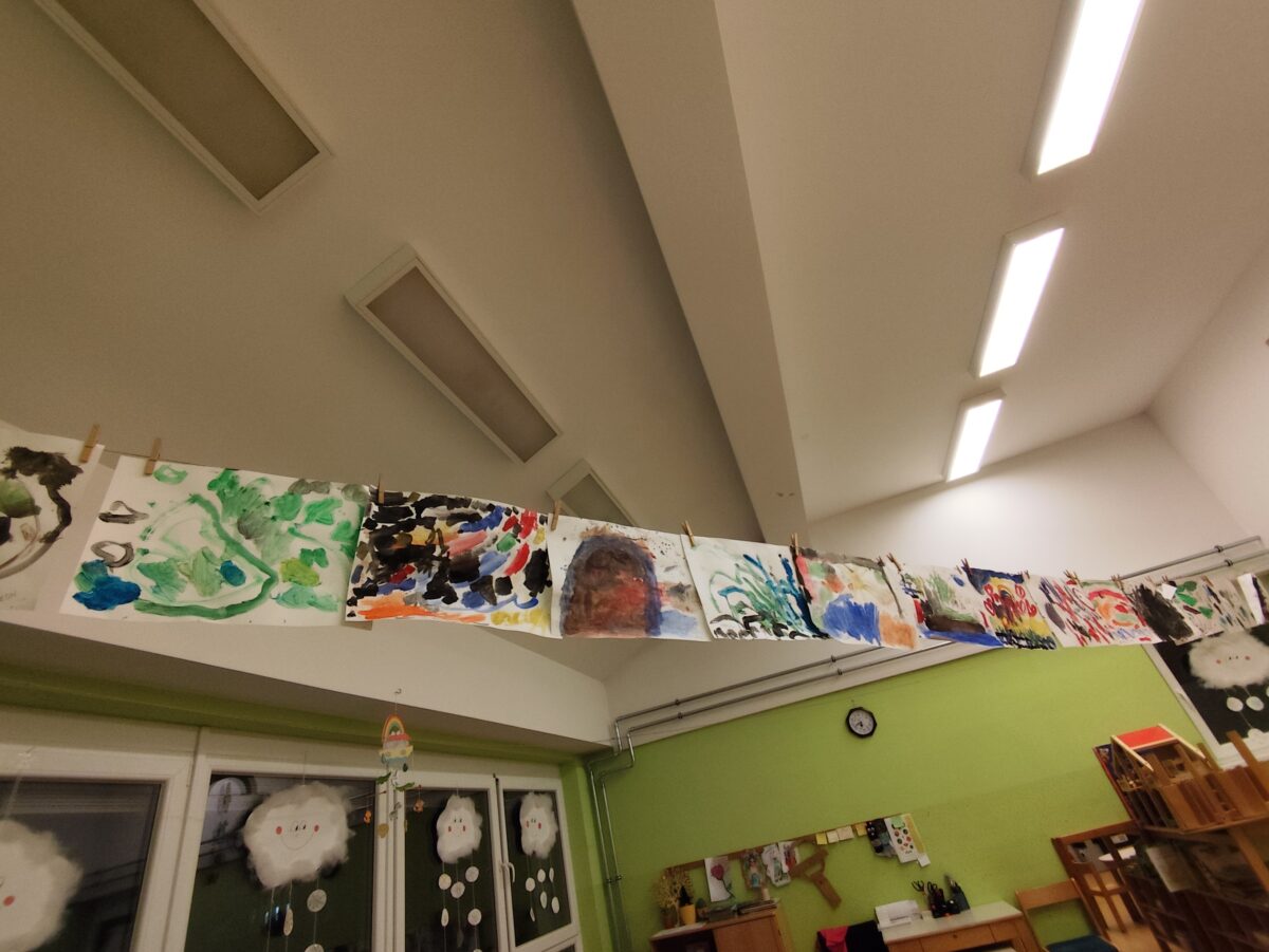 Mavrična soba ustvarja