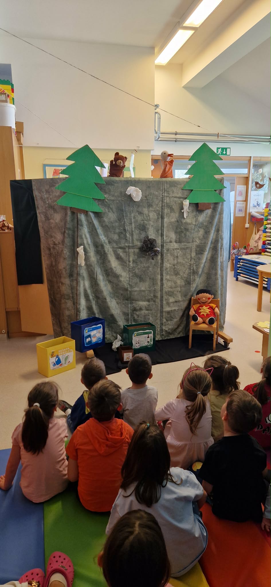 Gledanje lutkovne predstave