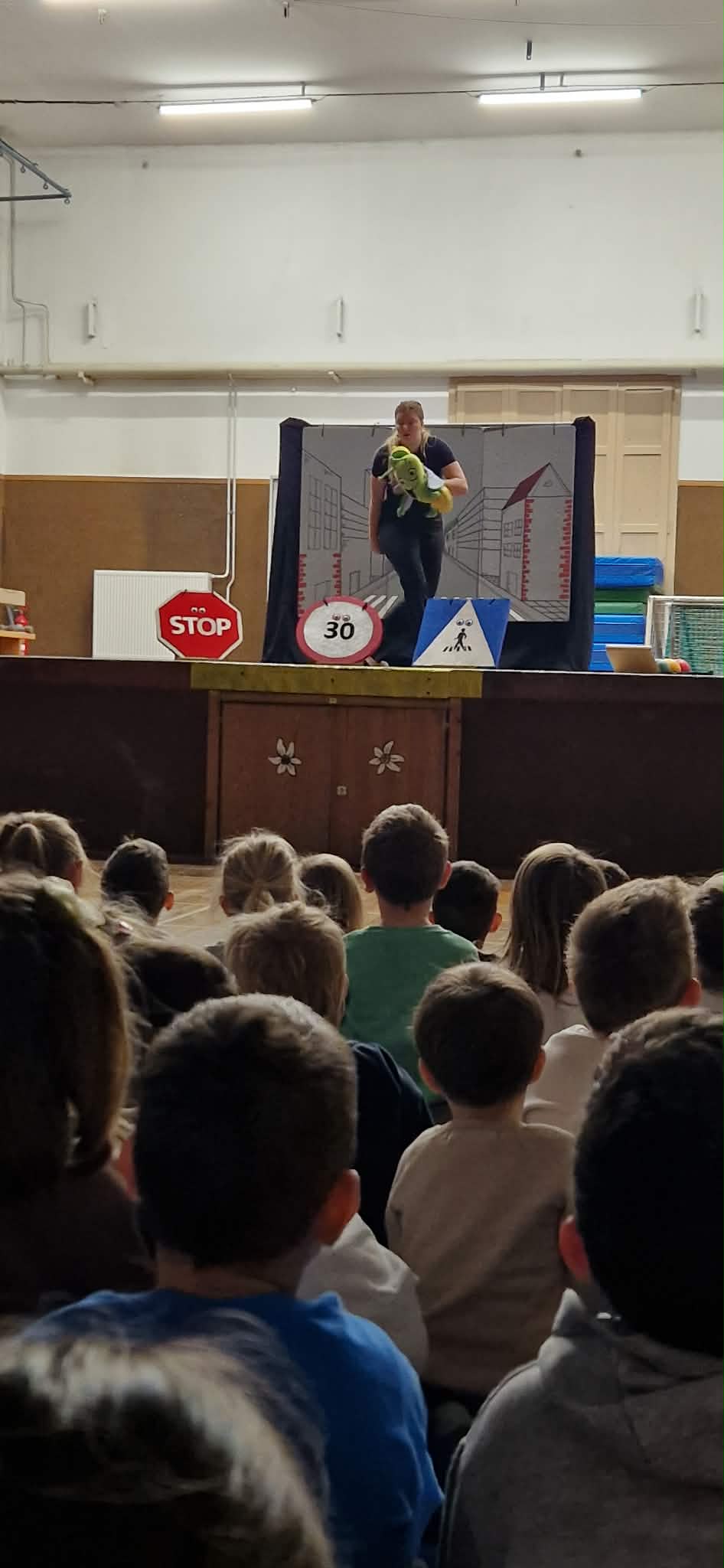 Ogled gledališke predstave