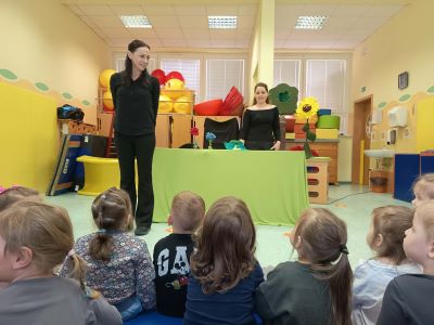 Predstava Jagoda – uvodni pozdrav